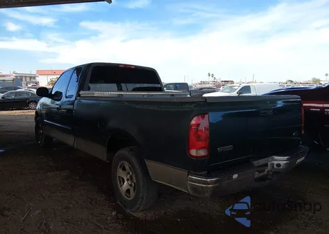 2002 Ford F-150 Lariat/Xl/Xlt z USA, uszkodzony, nr VIN 1FTRX17W72NB04347